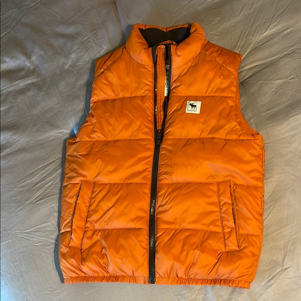 Abercrombie Kids Orange Puffer Vest Size 11/12